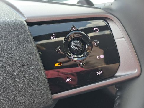 New 2025 Nissan Murano SL image 13