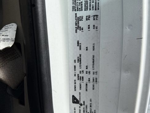 Used 2009 GMC Savana 3500 image 17