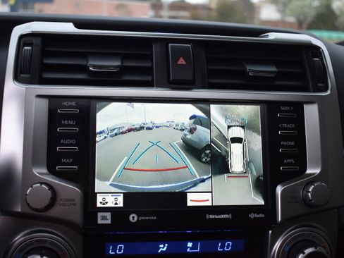 Used 2022 Toyota 4Runner Limited image 19