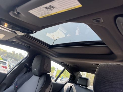 New 2026 BMW i5 eDrive40 w/ M Sport Package RWD image 30