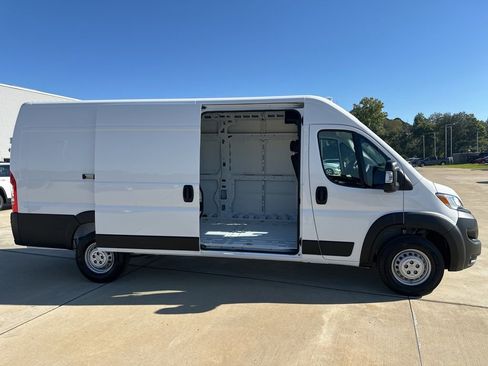 New 2026 RAM ProMaster 3500 w/ Convenience Group image 12