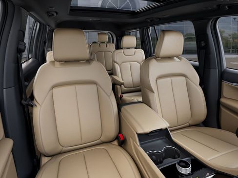 New 2026 Jeep Grand Cherokee L Limited RWD image 16