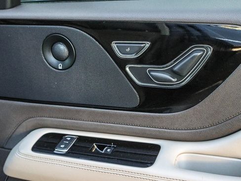 Used 2022 Lincoln Aviator Reserve w/ Elements Package Plus RWD image 20