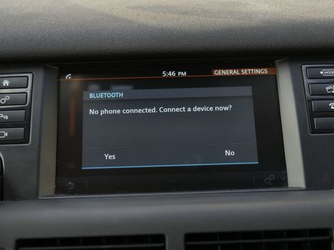 Used 2019 Land Rover Discovery Sport SE AWD/4WD image 57