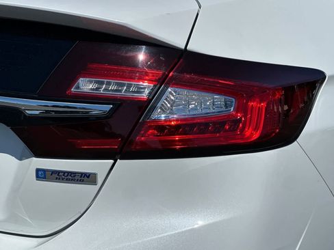 Used 2018 Honda Clarity Plug-In Hybrid image 30