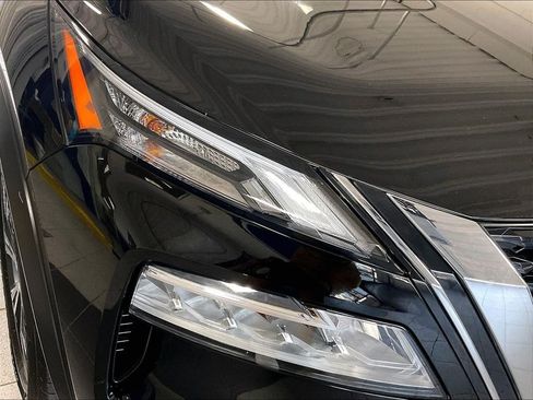 Used 2023 Nissan Rogue SV AWD/4WD image 32