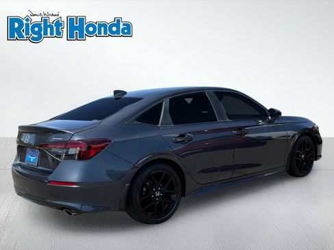 Used 2025 Honda Civic Sport image 8
