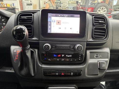 Used 2023 RAM ProMaster 2500 FWD image 22