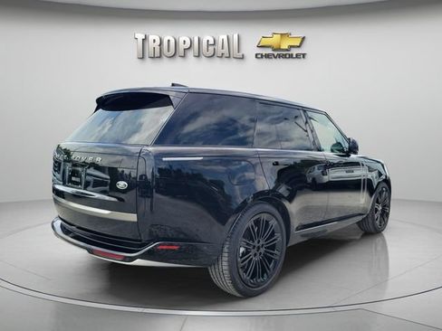 Used 2023 Land Rover Range Rover SE AWD/4WD image 5