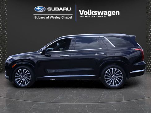 Used 2024 Hyundai Palisade Calligraphy FWD image 4