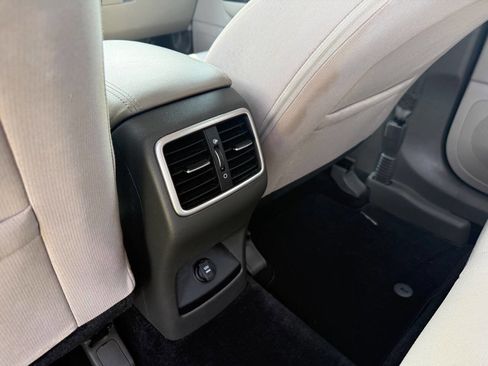 Used 2018 Kia Sportage LX AWD/4WD image 9