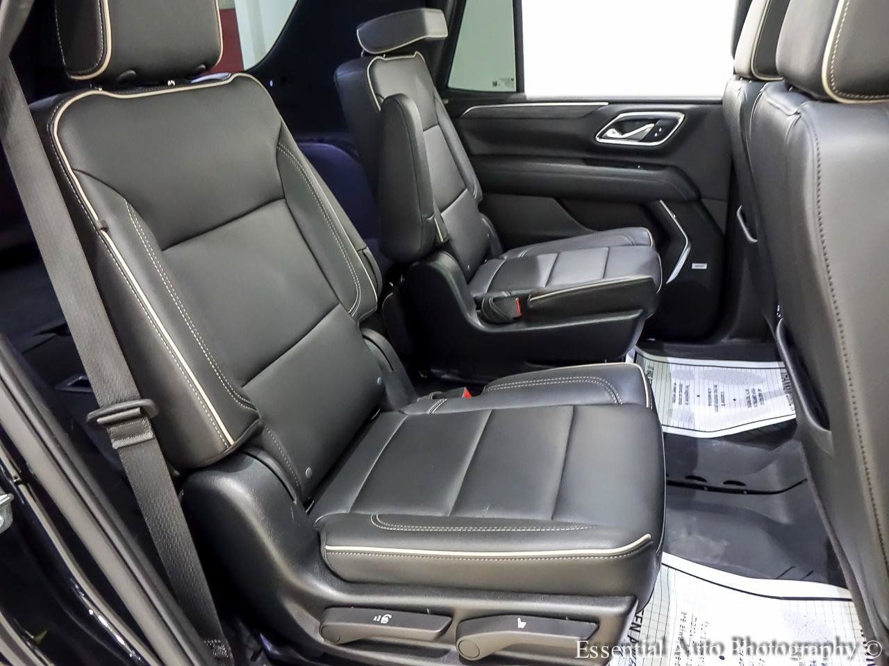 Used 2023 GMC Yukon SLT w/ SLT Luxury Package AWD/4WD image 30