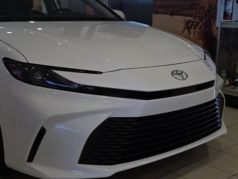 New 2026 Toyota Camry LE FWD image 7