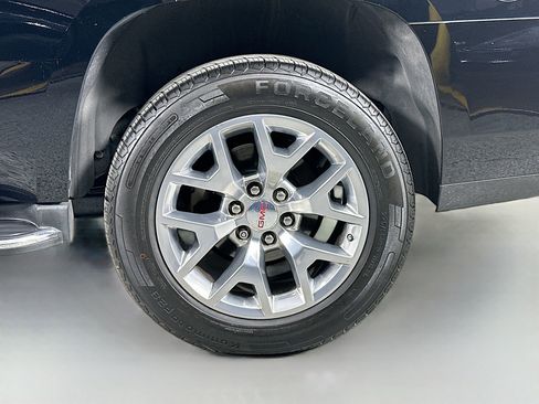 Used 2017 GMC Yukon SLT w/ Open Road Package image 34