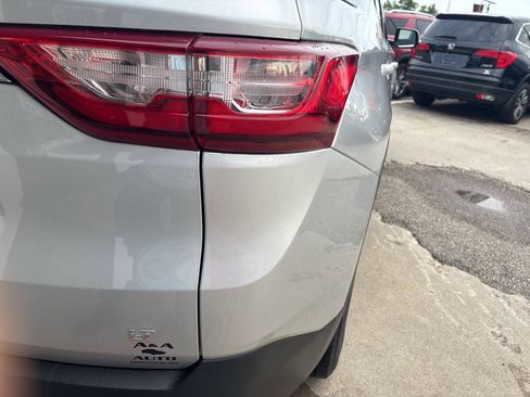 Used 2019 Chevrolet Traverse LT AWD/4WD image 11