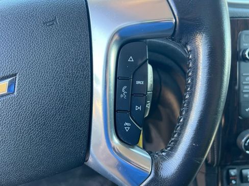 Used 2016 Chevrolet Traverse LT w/ Style and Technology Package AWD/4WD image 40