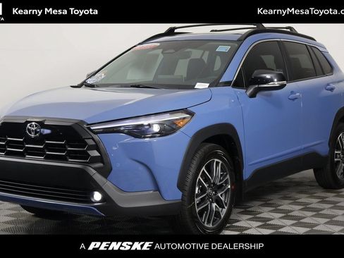 Used 2026 Toyota Corolla Cross XLE w/ Convenience Package FWD image 1