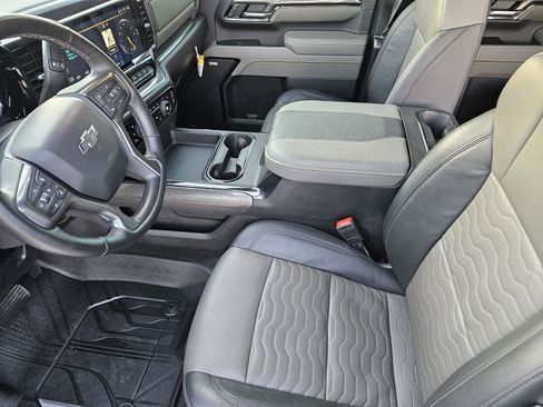 Certified 2025 Chevrolet Silverado 2500 ZR2 w/ Technology Package image 19