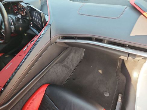 Used 2022 Chevrolet Corvette Stingray Preferred Cpe w/ Z51 Performance Package RWD image 26