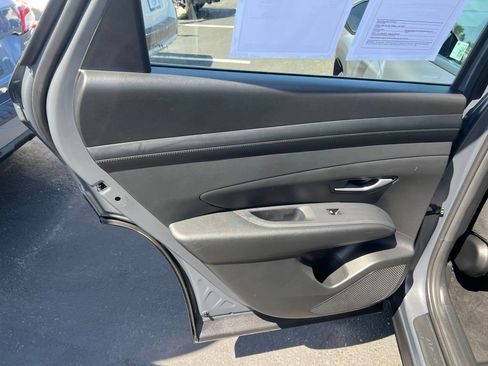 Certified 2025 Hyundai Tucson SE AWD/4WD image 14