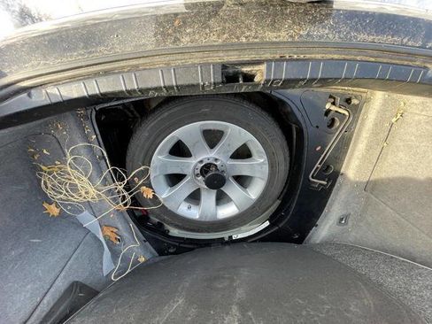 Used 2007 BMW 750Li image 24