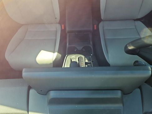 Used 2025 Honda CR-V LX image 27