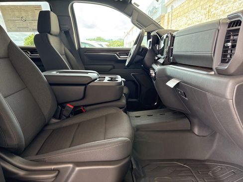 New 2026 GMC Sierra 1500 Elevation w/ Elevation Select Package AWD/4WD image 17