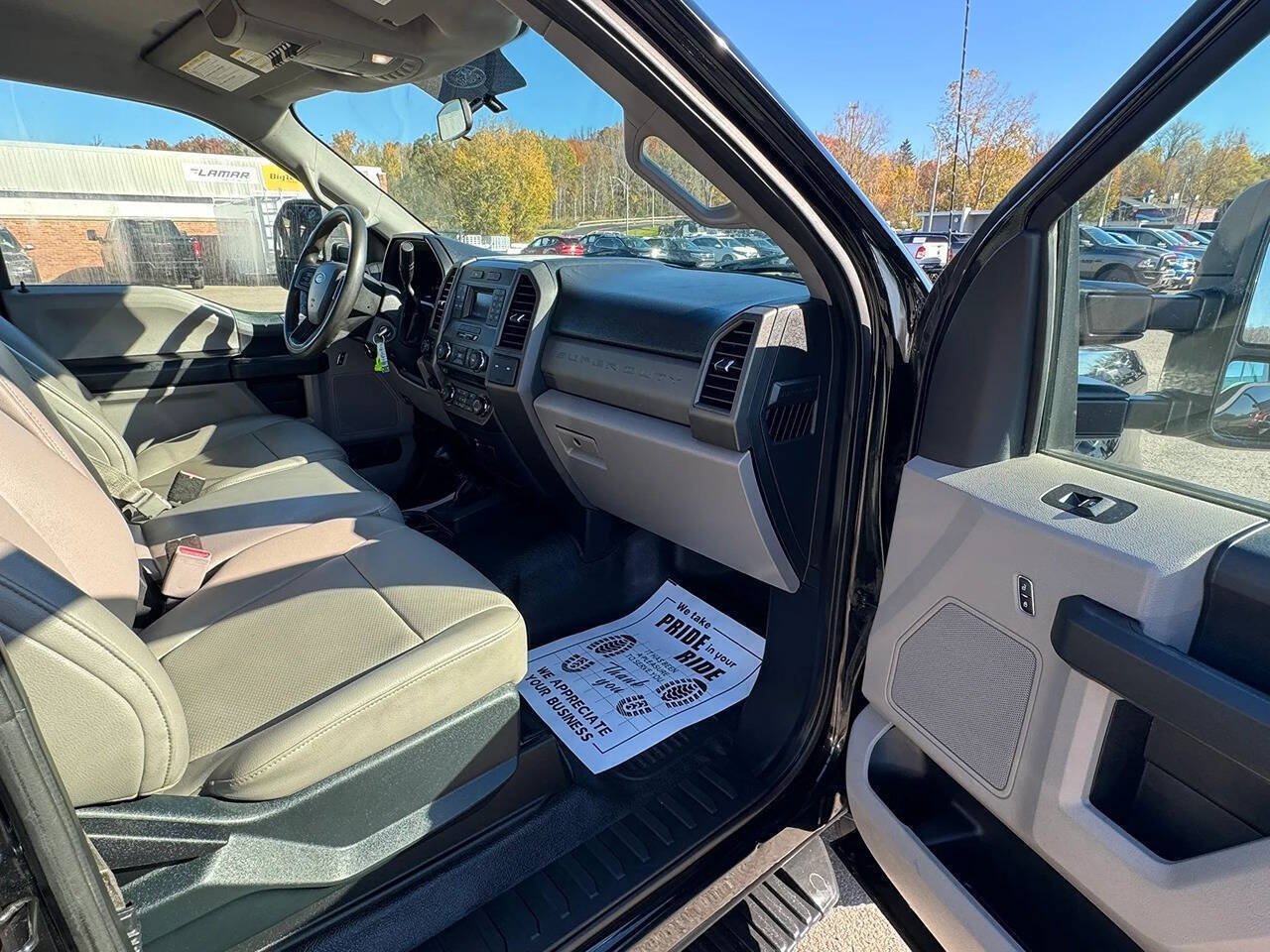 Used 2017 Ford F250 XL w/ Power Equipment Group AWD/4WD image 10