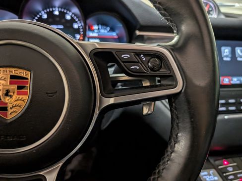 Used 2017 Porsche Macan image 31