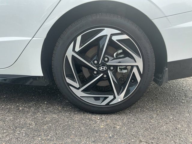New 2026 Hyundai Sonata SEL FWD image 30