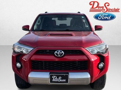 Used 2016 Toyota 4Runner Trail Premium image 2