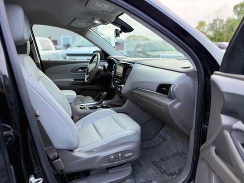 Used 2018 Chevrolet Traverse Premier AWD/4WD image 30