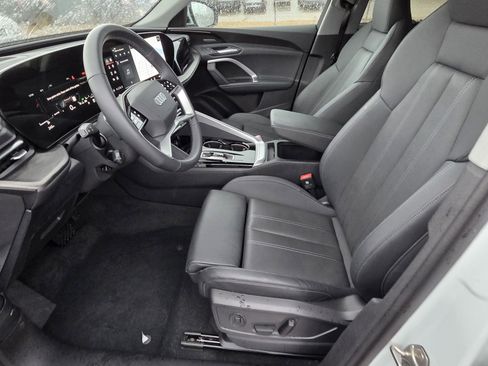 Used 2025 Audi Q5 Premium Plus w/ Premium Plus image 5