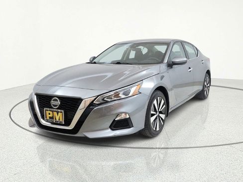 Used 2022 Nissan Altima 2.5 SV AWD/4WD image 3