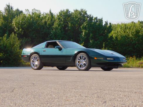 Used 1995 Chevrolet Corvette Coupe image 31