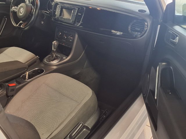 Used 2019 Volkswagen Beetle 2.0T S FWD image 18