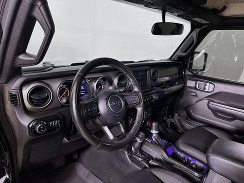 Used 2022 Jeep Gladiator Sport image 10