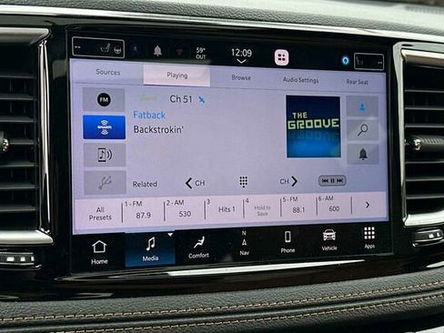 New 2023 Chrysler Pacifica Pinnacle image 19