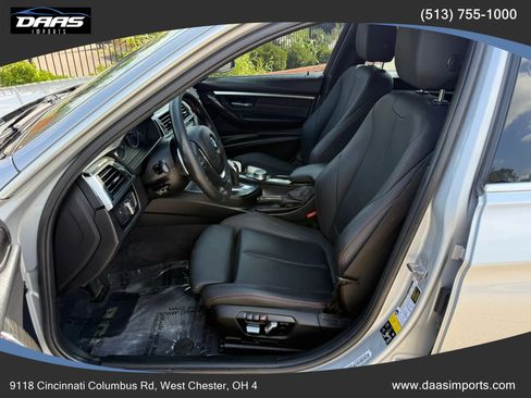 Used 2018 BMW 330i xDrive Sedan AWD/4WD image 9