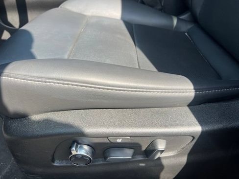 Used 2024 Cadillac XT4 Premium Luxury AWD/4WD image 26