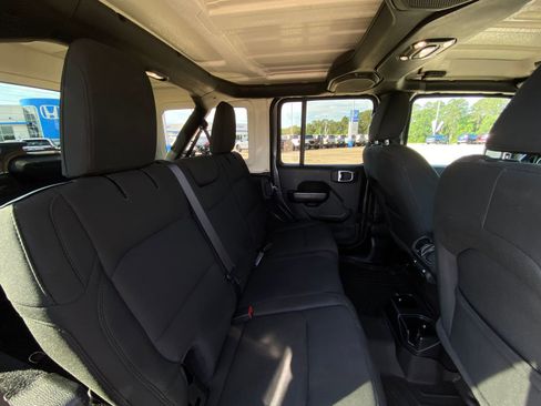 Used 2020 Jeep Wrangler Unlimited Sport S AWD/4WD image 30