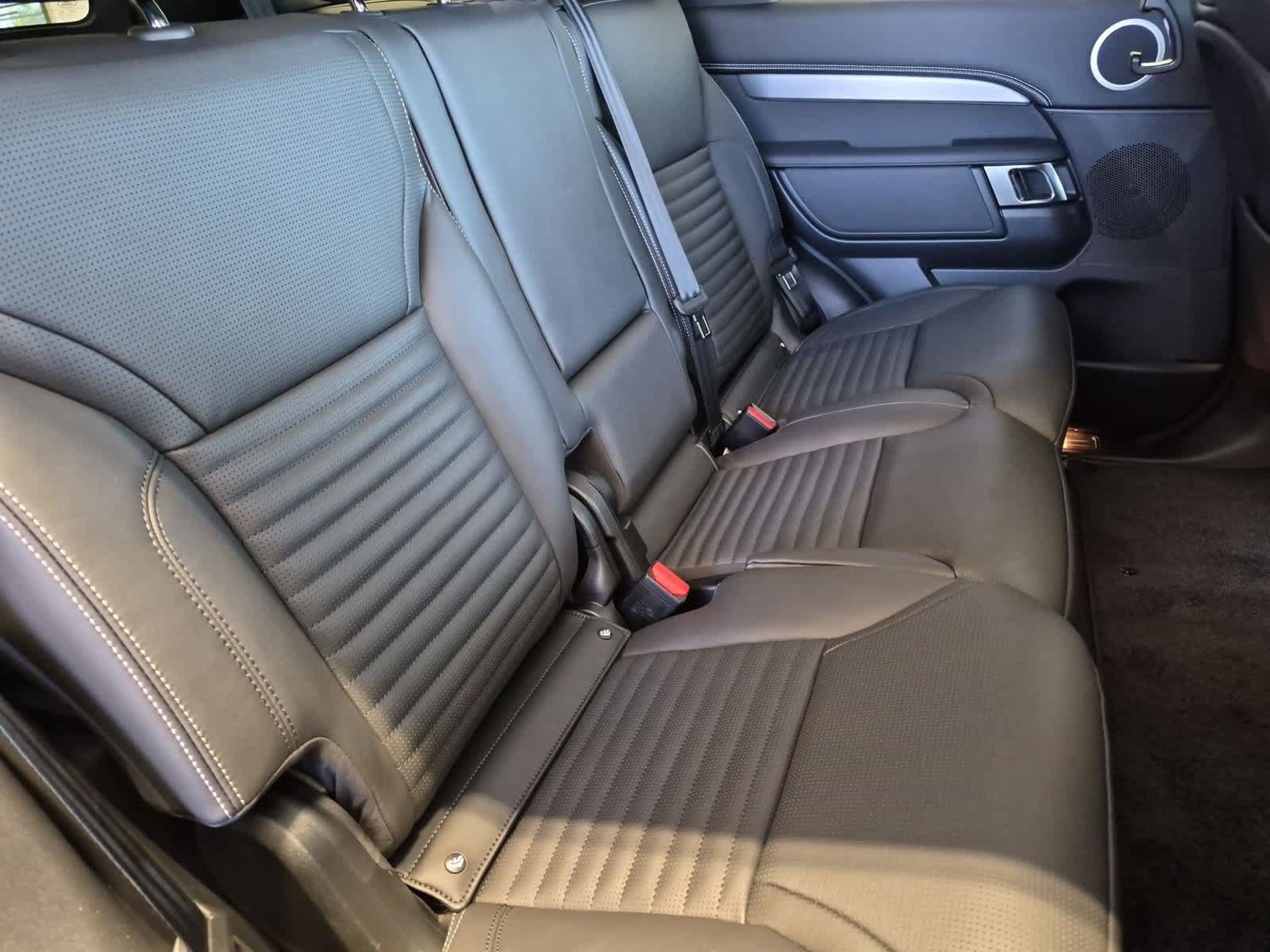 New 2026 Land Rover Discovery Dynamic SE AWD/4WD image 21