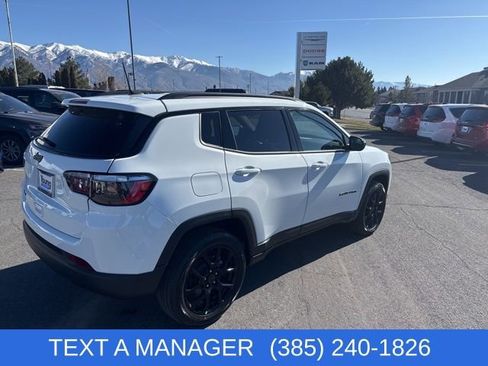 New 2026 Jeep Compass Latitude image 9