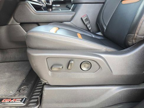 Certified 2026 GMC Sierra 1500 AT4 w/ AT4 Premium Package AWD/4WD image 23