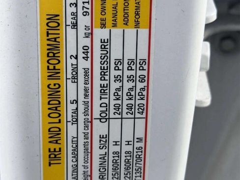 Used 2019 GMC Terrain SLT image 17