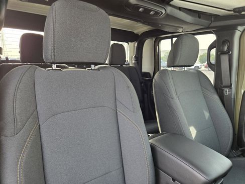 New 2026 Jeep Gladiator Sport image 34