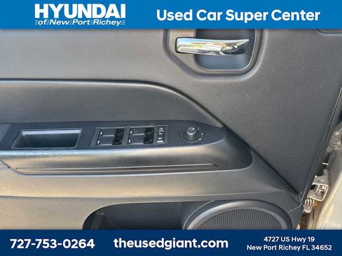 Used 2011 Jeep Compass Latitude image 10