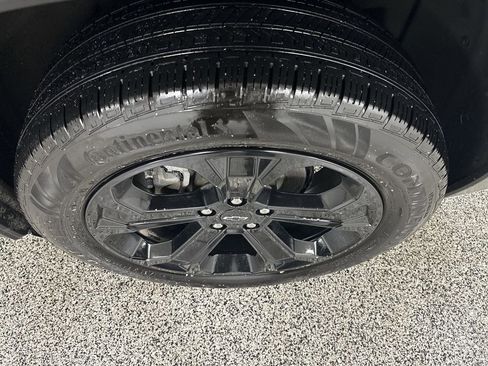 Used 2025 Chevrolet Equinox LT w/ Convenience Package II image 27