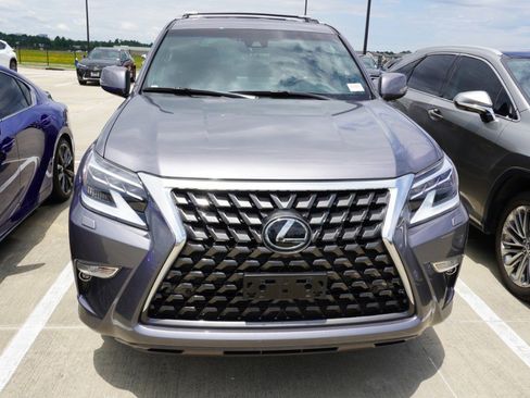 Used 2023 Lexus GX 460 Premium w/ Premium Package AWD/4WD image 3