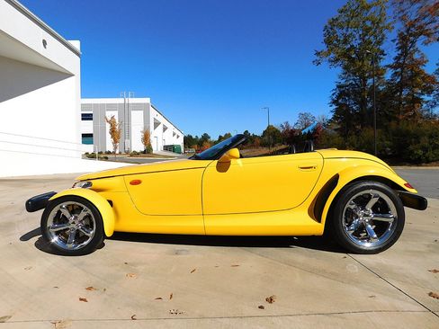 Used 2000 Plymouth Prowler image 26